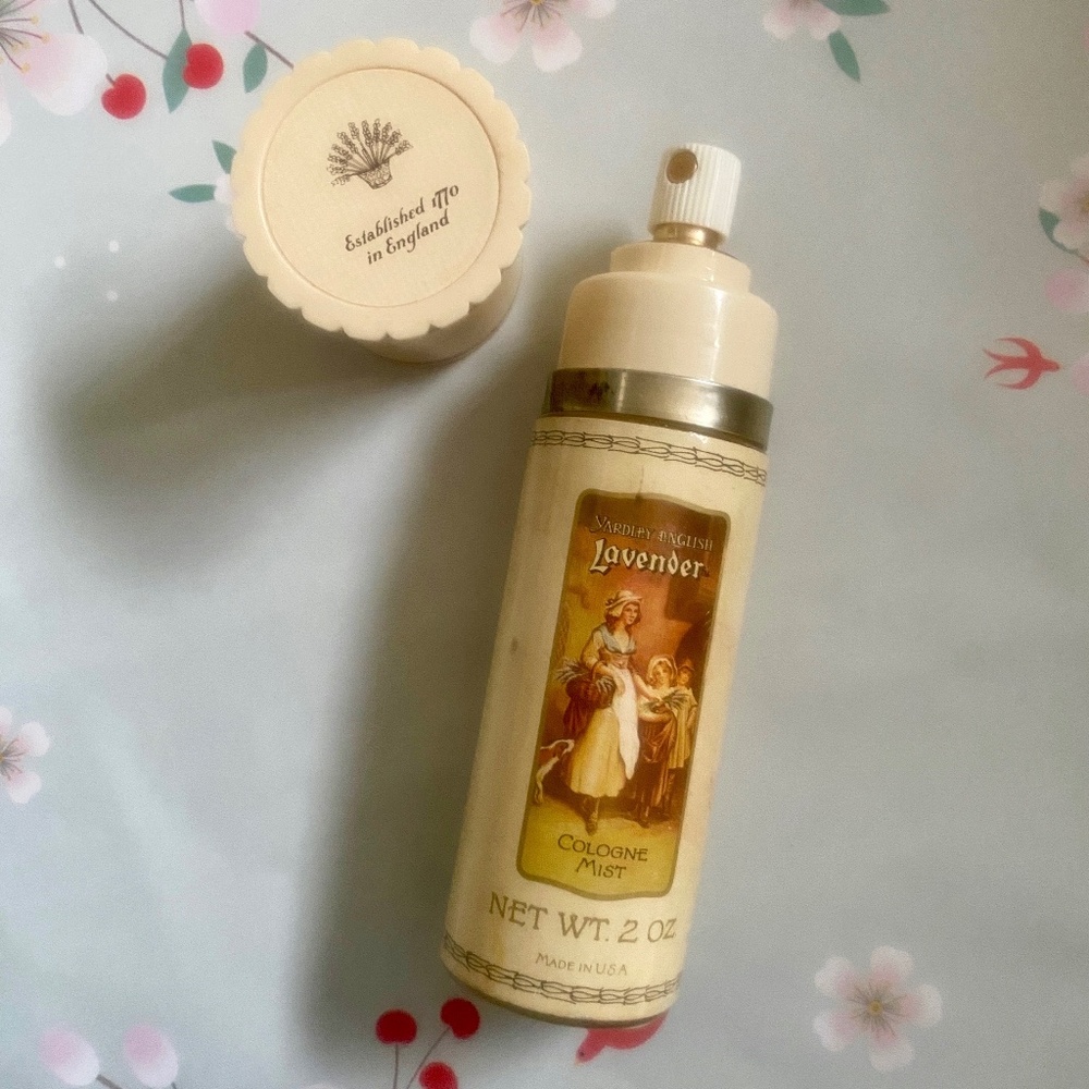 Vintage 1969 EMPTY Yardley of London English Lavender Spray Bottle